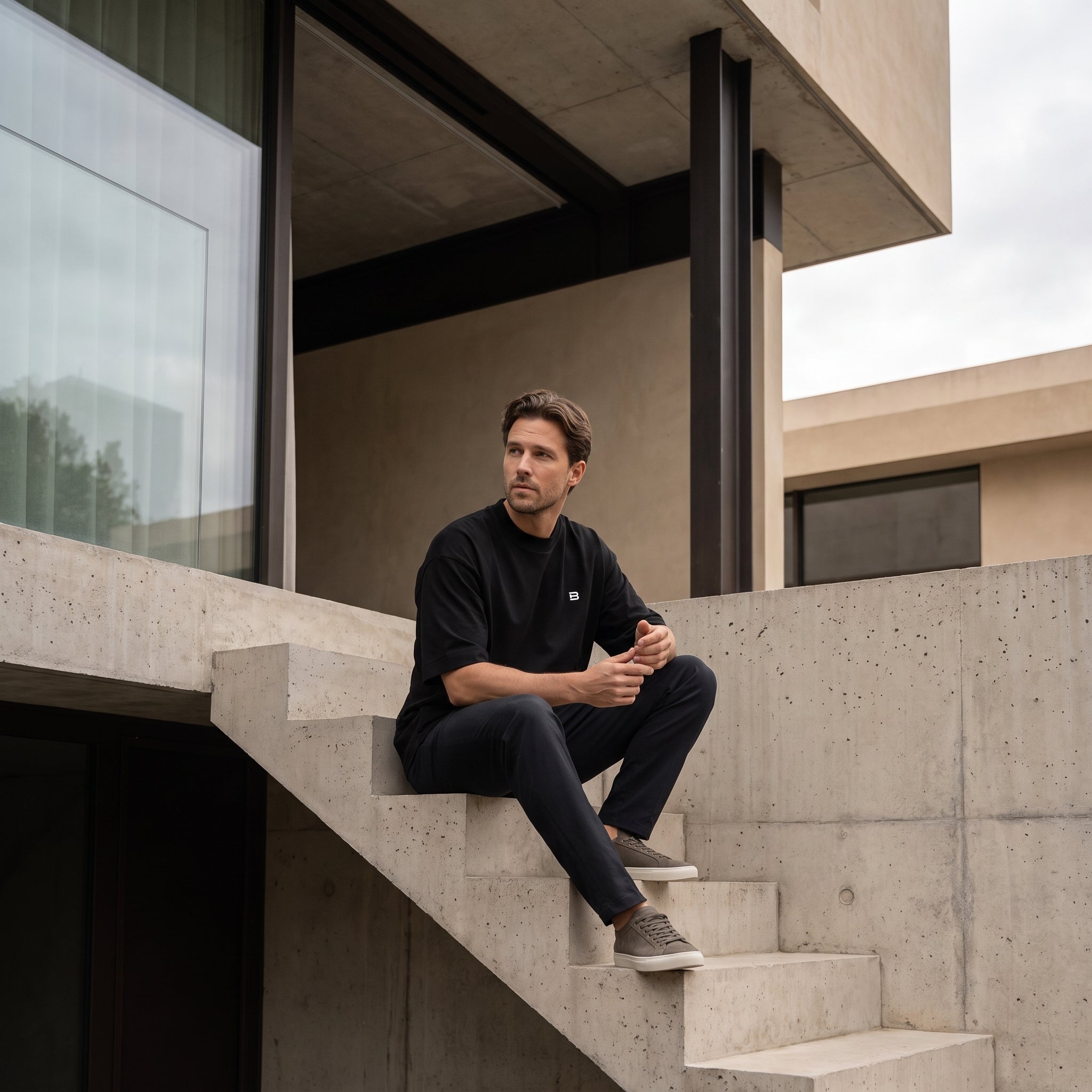 Essential Oversized Tee - Black